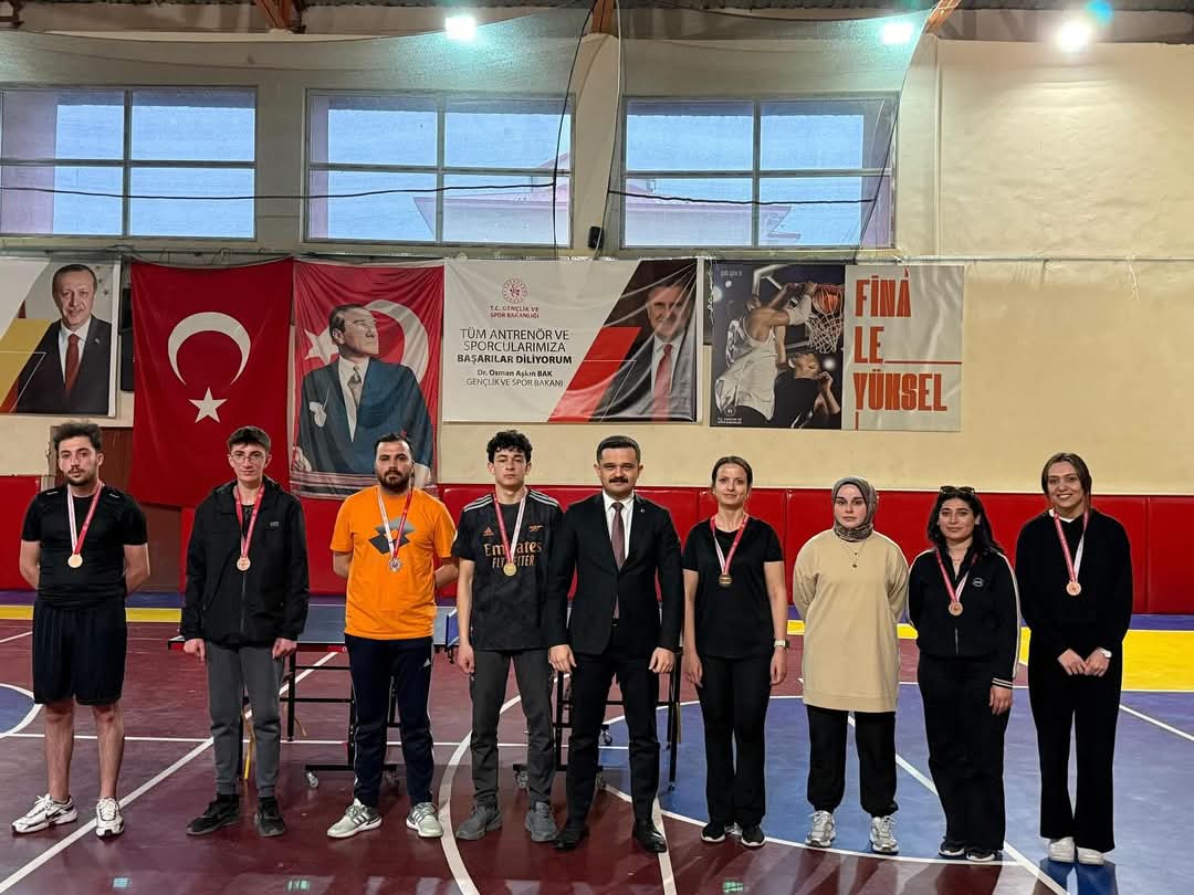 Kaymakamlığımız koordinesinde Gençlik ve Spor İlçe Müdürlüğümüzce düzenlenen Masa Tenisi  Dostluk Turnuvası
